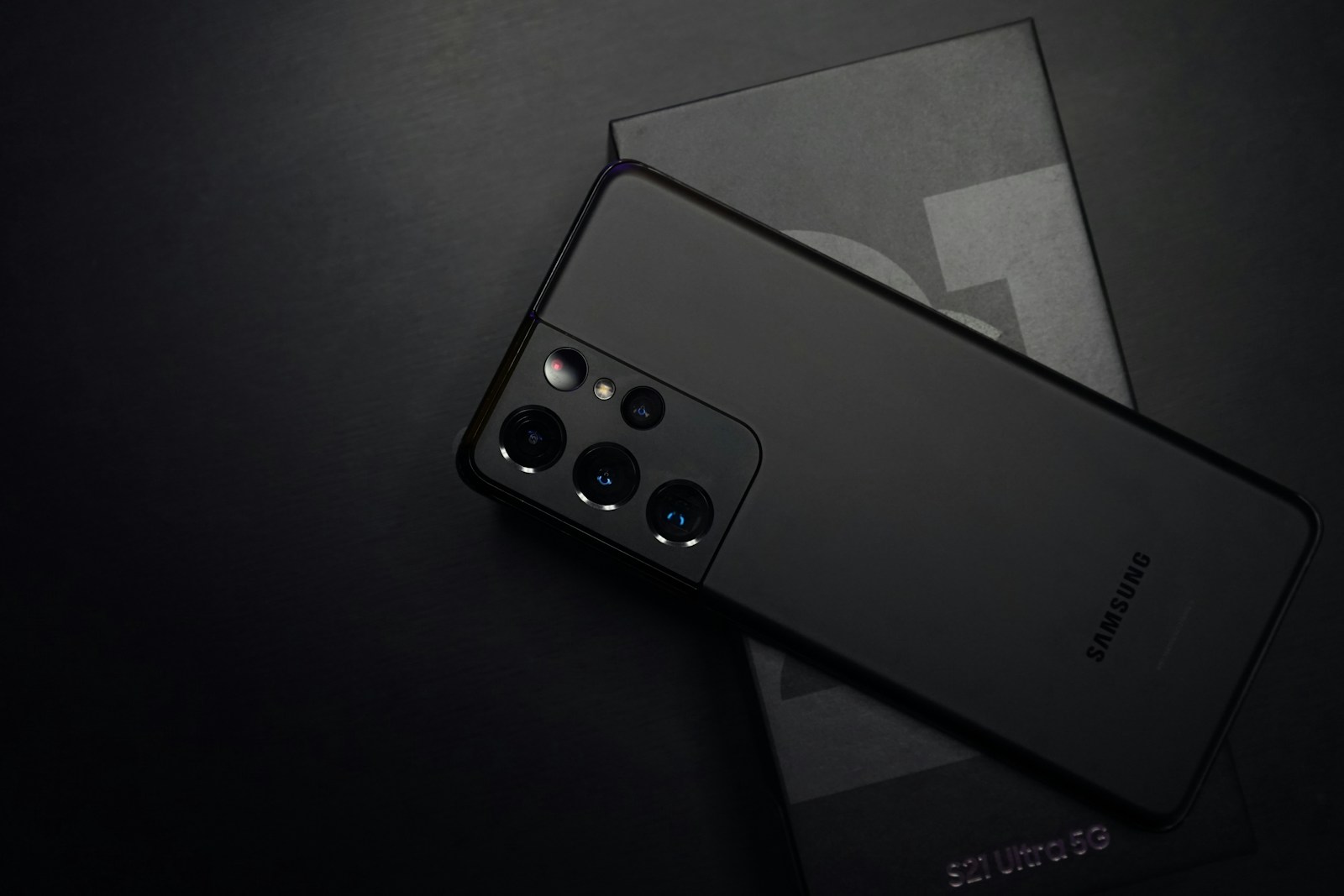 Samsung Galaxy Z Fold5 Phantom Black